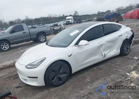 2020 Tesla Model 3 Standard Range Plus Rear-Wheel Drive/Standard Range Rear-Wheel Drive z USA, uszkodzony, nr VIN 5YJ3E1EA8LF645295